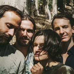 Big Thief – Two Hands [iTunes Plus AAC M4A]